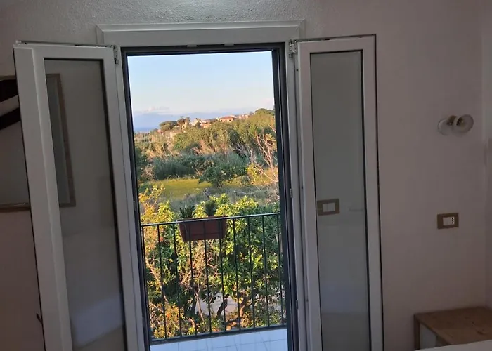 度假居 Arianna 特罗佩阿